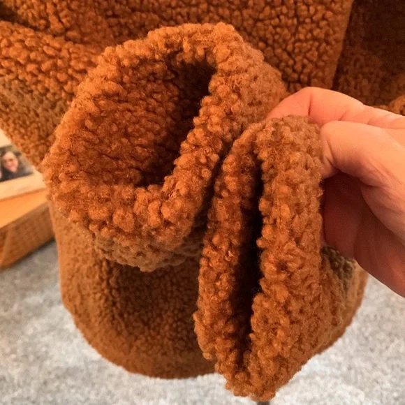 Betsy's Boutique Pull Over Top , Brown, Size Small - Picture 8 of 12